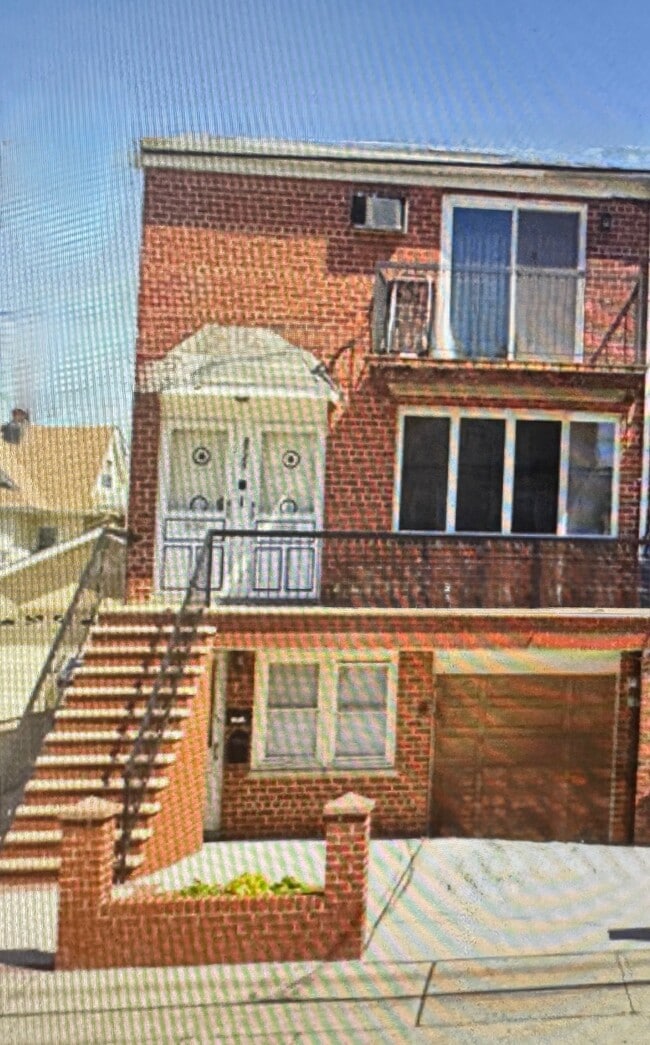 Building Photo - 8748-8723 23rd Ave