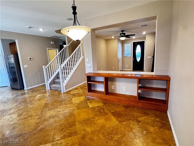 Building Photo - 5361 Candlespice Way