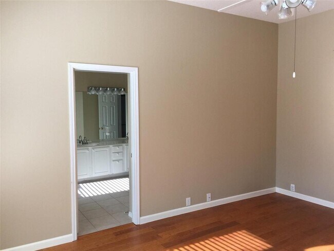 Building Photo - 3227 Pedernales Trails Ln