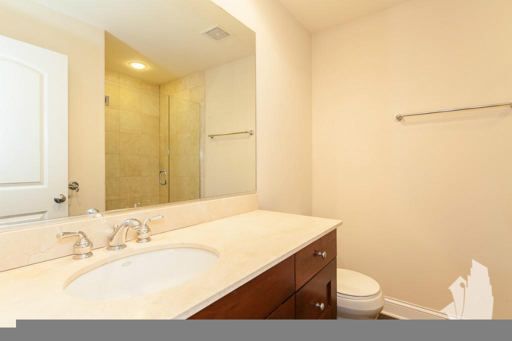 Building Photo - 3829 N Southport Ave