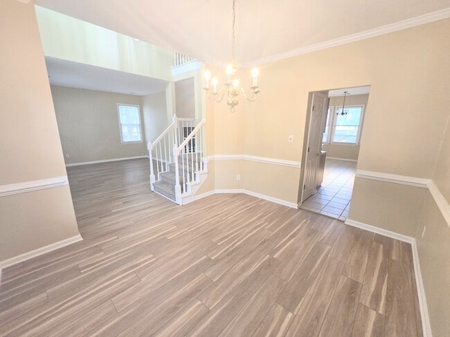 Building Photo - 1009 Friar Tuck Ct