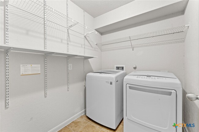 Building Photo - 216 Teron Dr