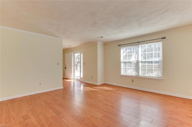 Building Photo - 1025 Taylor Rd