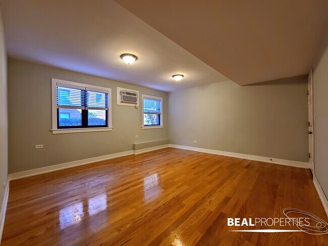 Building Photo - 2906 N Mildred Ave