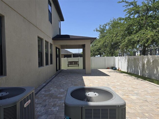 Building Photo - 4335 Mount Bandon Dr