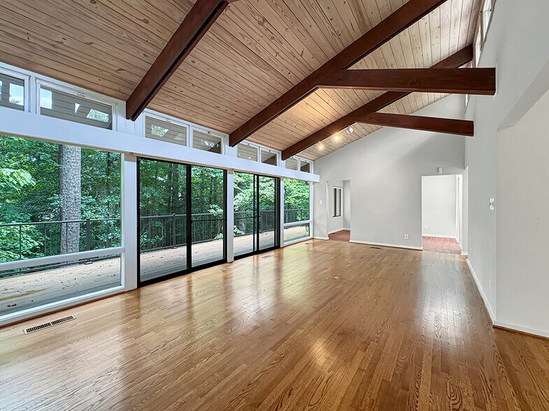 Building Photo - 609 Indian Springs Ct