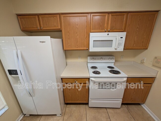 Building Photo - 4053 Dolphin Dr