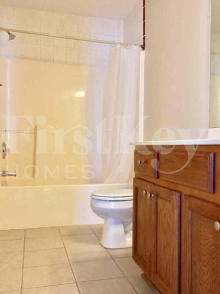 Building Photo - 1616 Hastings Ct