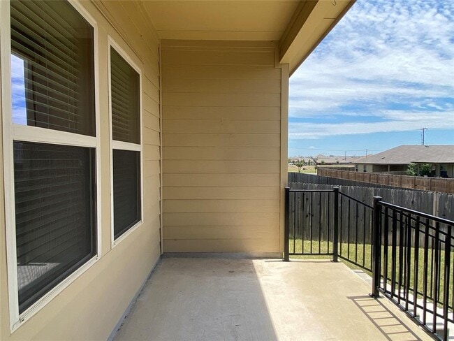 Building Photo - 148 Ammonite Ln