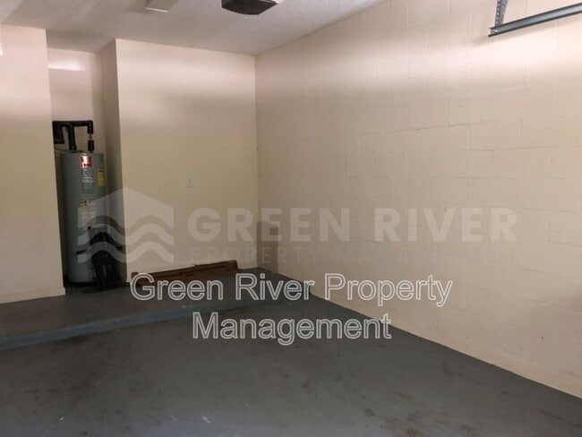 Building Photo - 5663 Greenland Rd