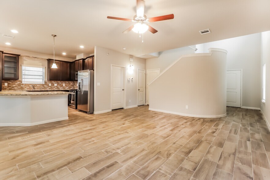 Building Photo - 7911 Fijian Cypress Dr
