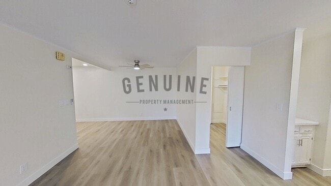 Building Photo - Remodeled 2Bd 2Ba Condo in Newport