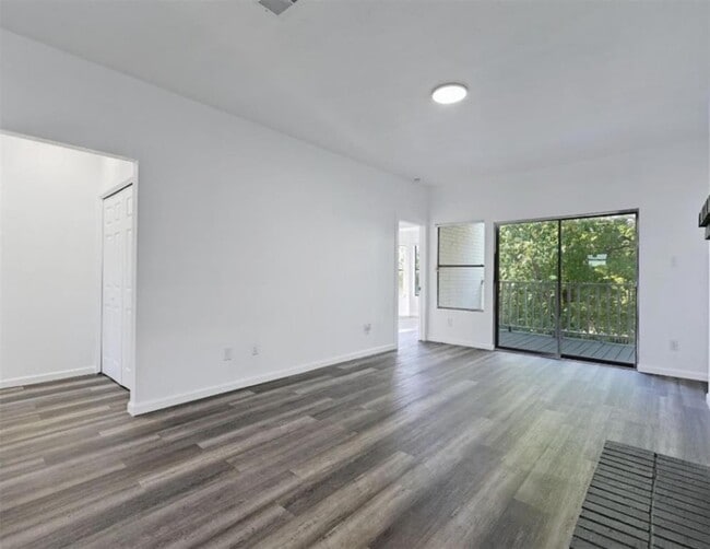 Building Photo - 9508 Kempler Dr