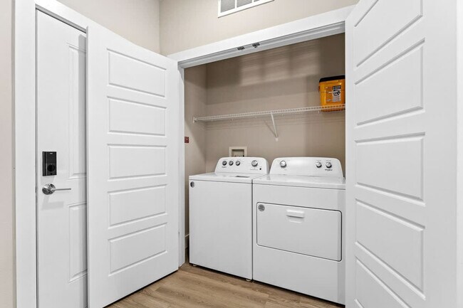 Building Photo - 12570 Windy Pointe Lp