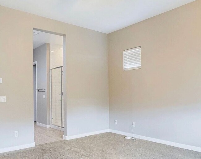 Building Photo - 5557 Yuba Way