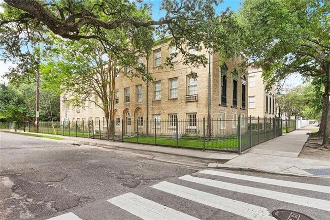 Building Photo - 3300 St Charles Ave