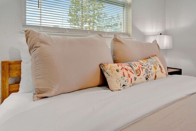 Building Photo - 3396 Minnow Creek Dr