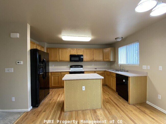 Building Photo - 2215 Gold Dust Ln