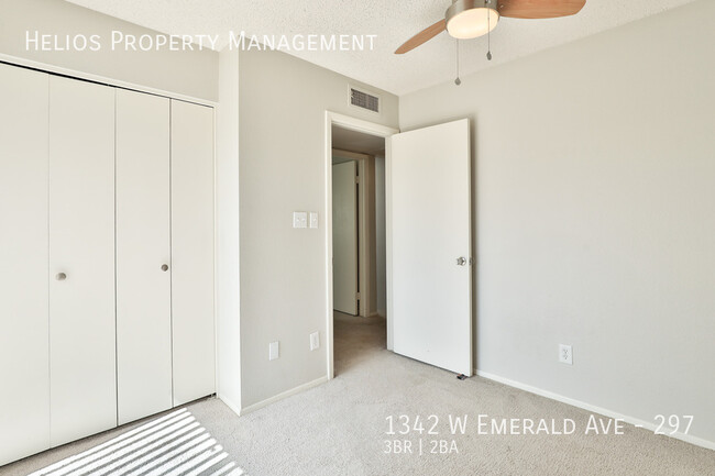 Building Photo - Beautiful Townhouse in Mesa