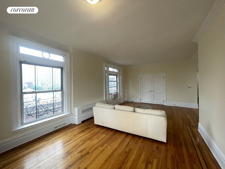 Building Photo - 62 Pierrepont St