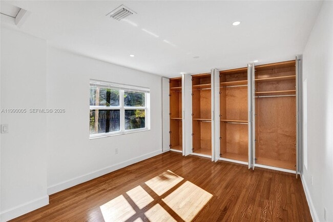 Building Photo - 20 NW 101st St