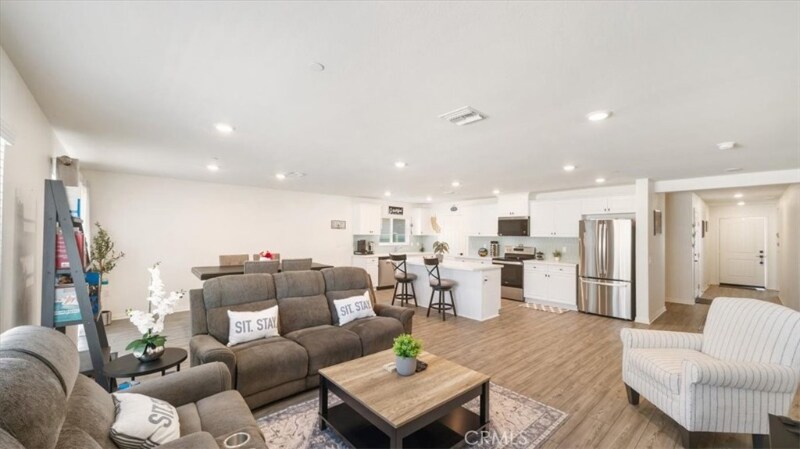 Building Photo - 28373 Deer Brush Dr