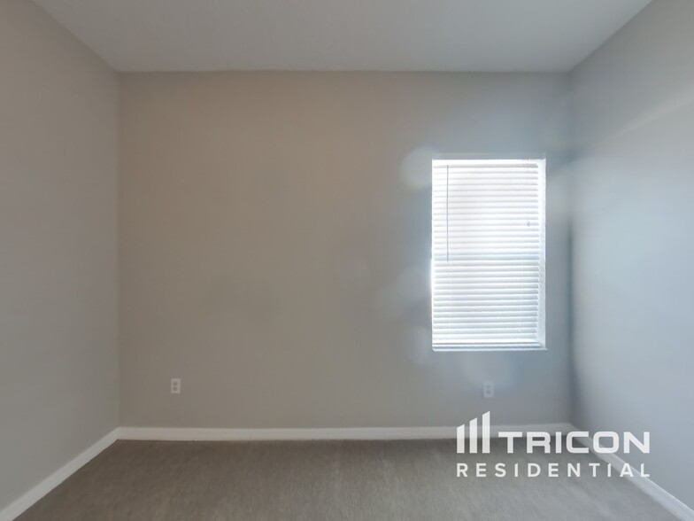 Building Photo - 4859 Orange Grove Way
