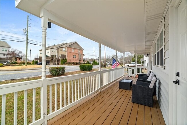 Building Photo - 2790 Sardis St