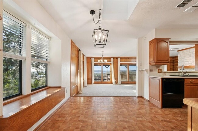 Building Photo - 21009 Fawn Ridge Dr