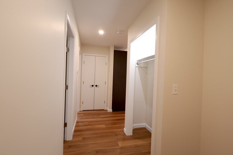 Building Photo - 6 Bennett Rd