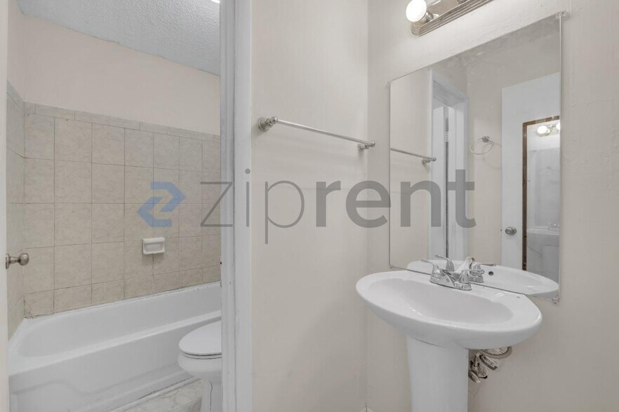 Building Photo - 7518 Needle Leaf Pl