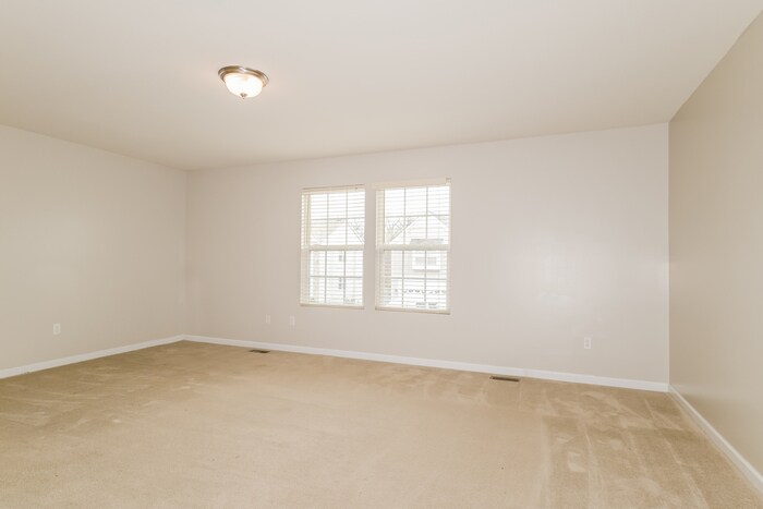 Building Photo - 2710 Valley Brook Dr