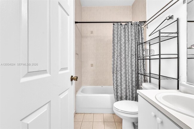 Building Photo - 4978 White Mangrove Way E