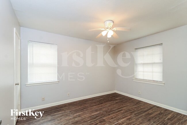 Building Photo - 3316 Sunnydale Ln