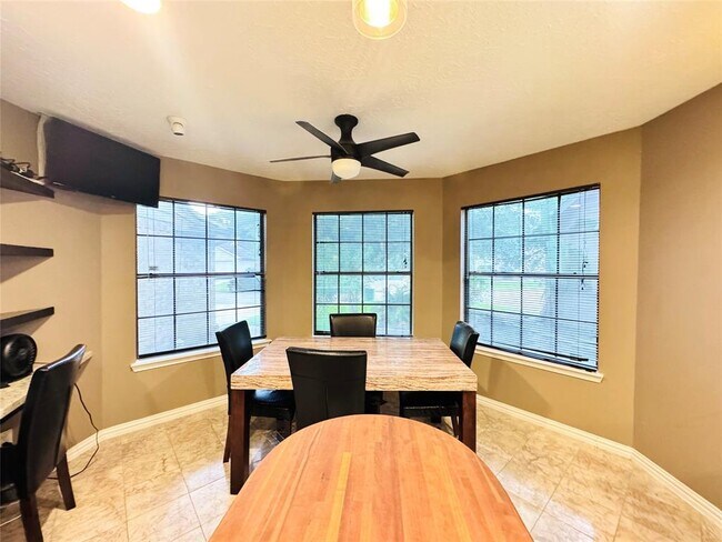 Building Photo - 3115 Ashford Bend Dr