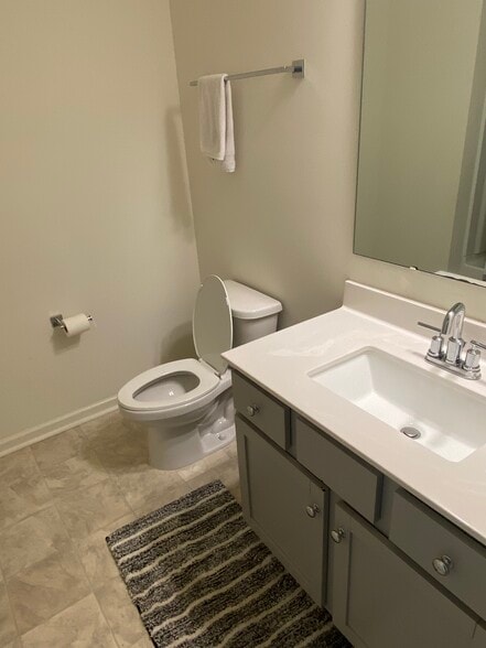 Building Photo - 13105 Suncreek Ter