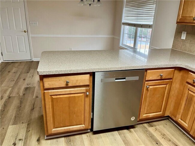 Building Photo - 283 Grand Ashbury Ln