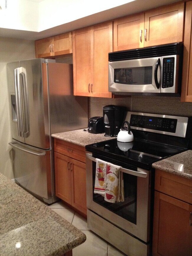 Building Photo - 7777 E Main St