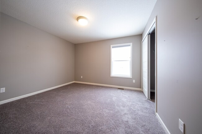 Building Photo - 20817 Guthrie Dr