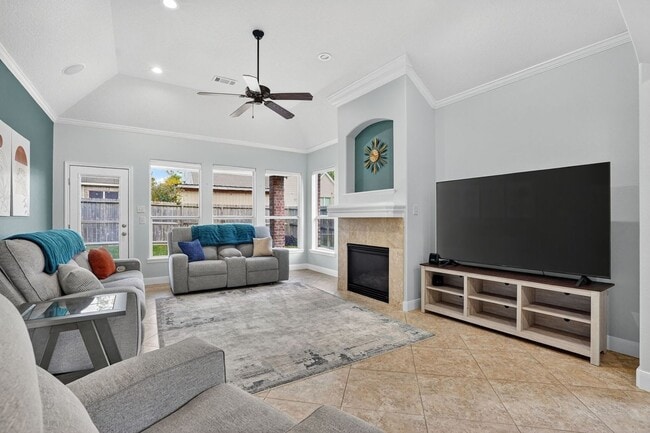 Building Photo - 3705 Whisper Walk