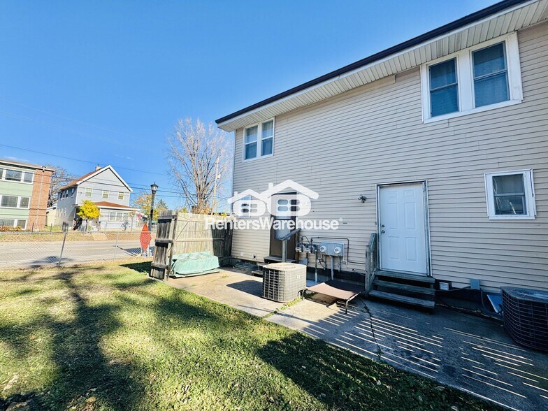 Building Photo - 1611 Glenwood Ave