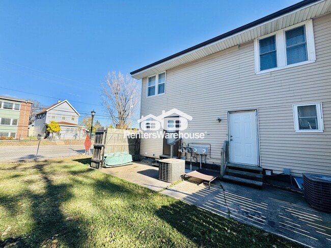 Building Photo - 1611 Glenwood Ave