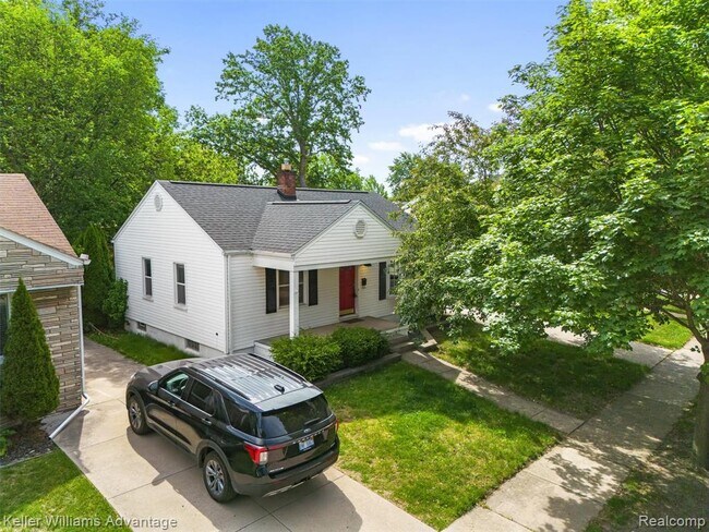 Building Photo - 617 S Edgeworth Ave