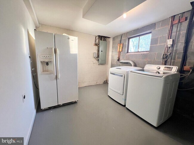 Building Photo - 13734 Moccasin Ct