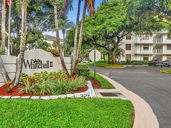 Building Photo - 1711 Whitehall Dr