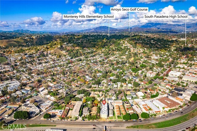 Building Photo - 5639 Huntington Dr