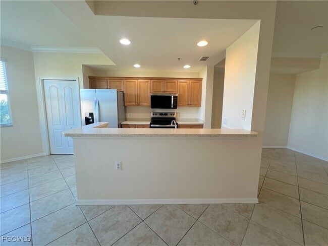 Building Photo - 8470 Kingbird Loop