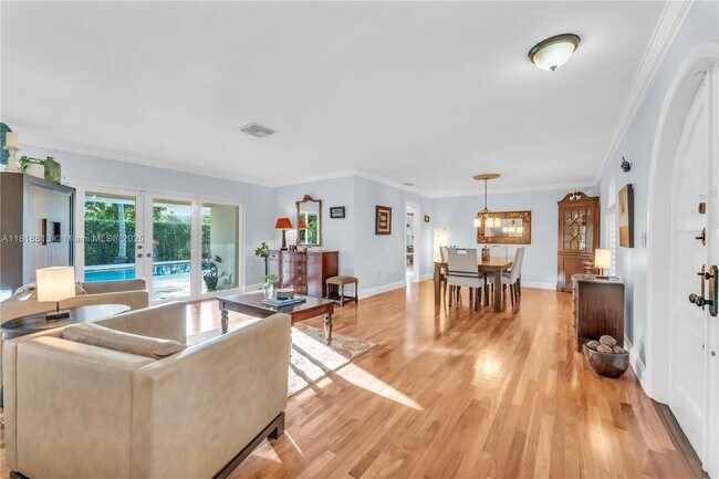 Building Photo - 12600 SW 70th Ave