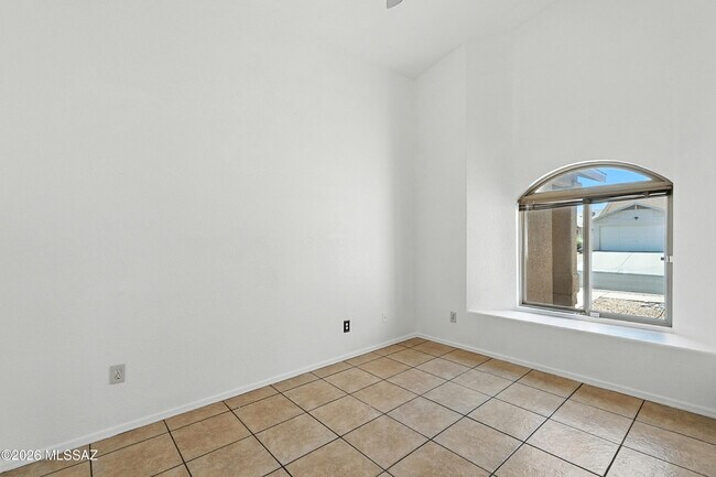 Building Photo - 7997 E Snakeroot Dr