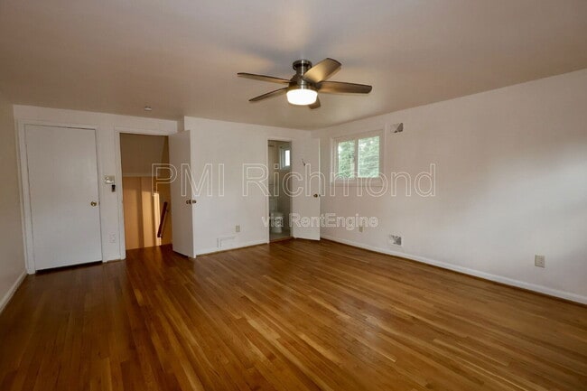 Building Photo - 8402 Kalb Rd